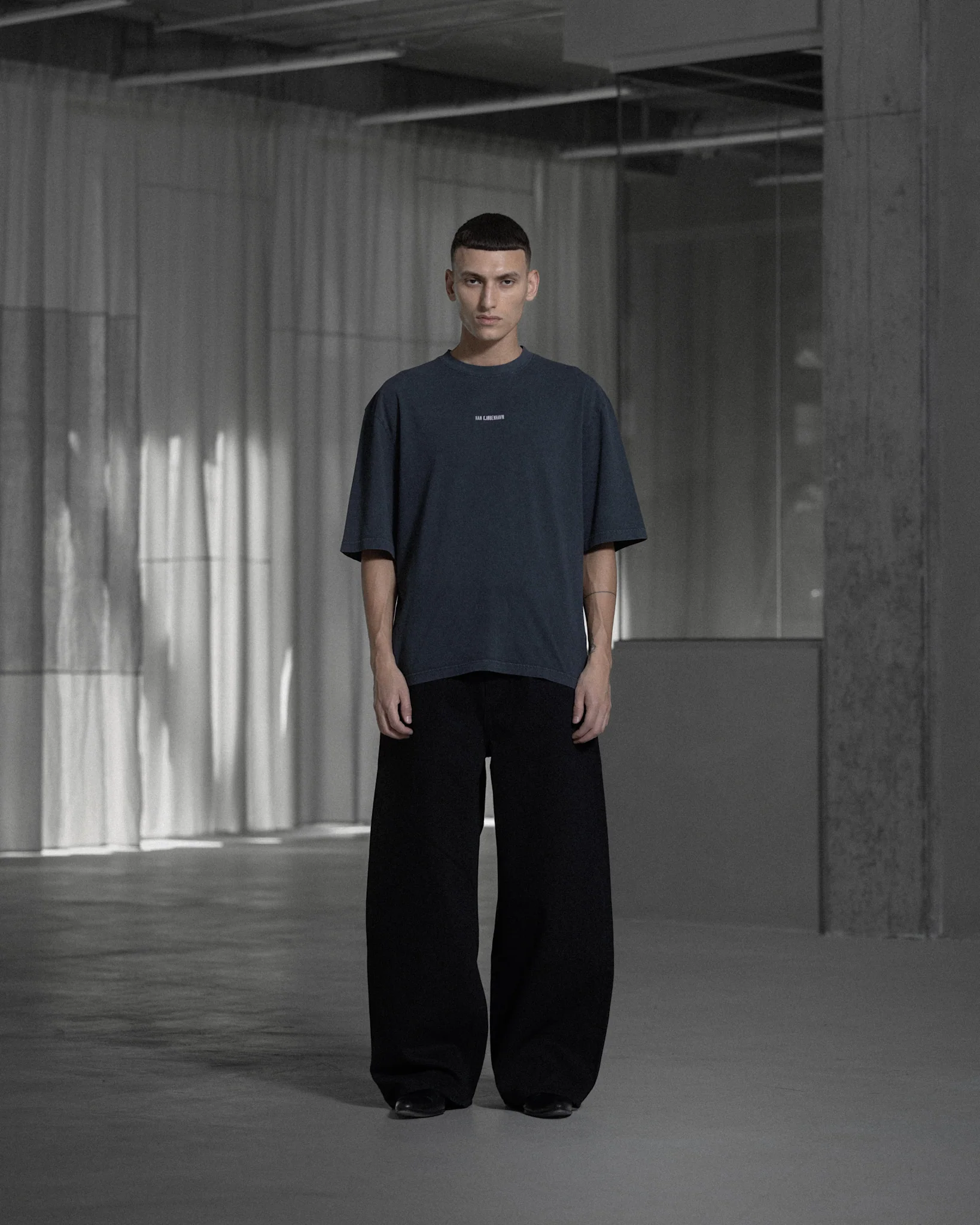Baggy Denim Jeans - Black Tint - Image 4